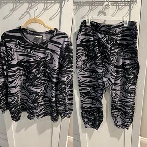 COPY - Logo by Lori Goldstein French terry outfit